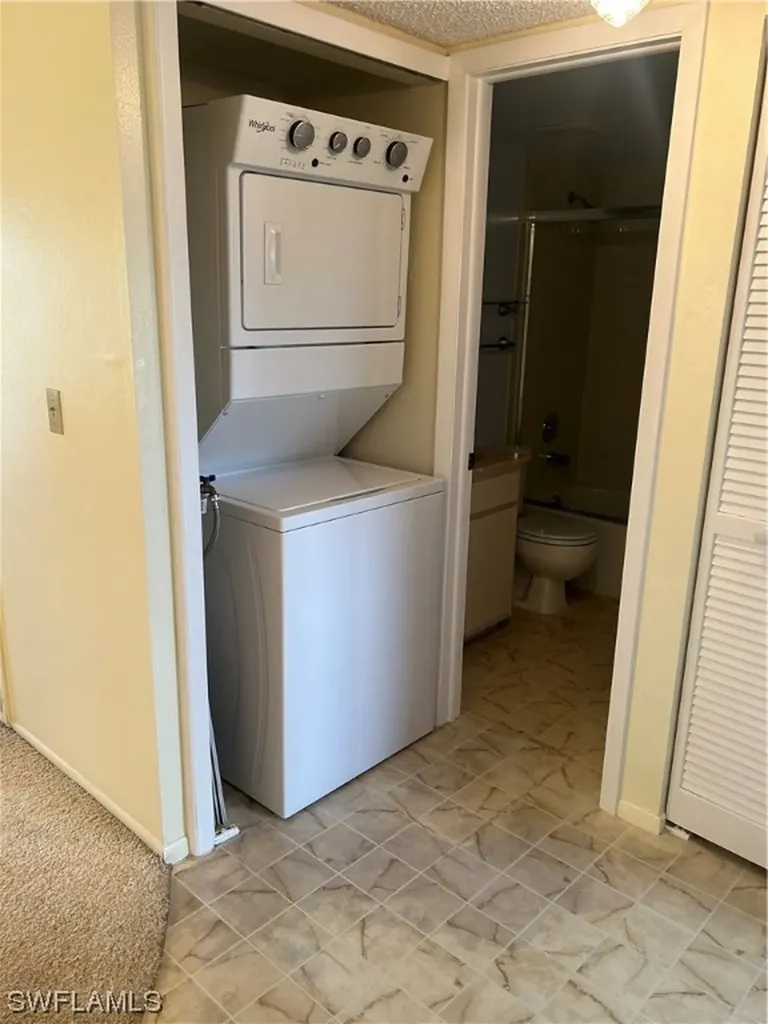 503 Cape Coral Parkway W Cape Coral FL 33914