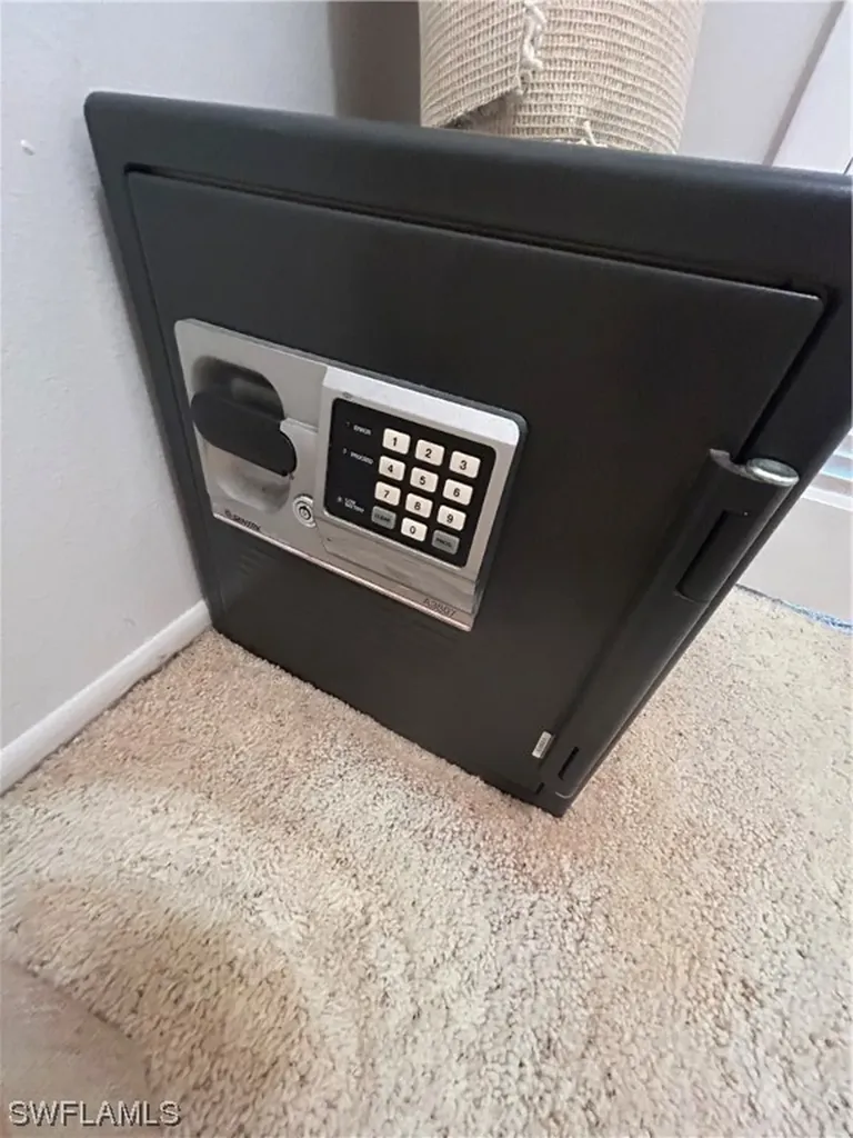 503 Cape Coral Parkway W Cape Coral FL 33914