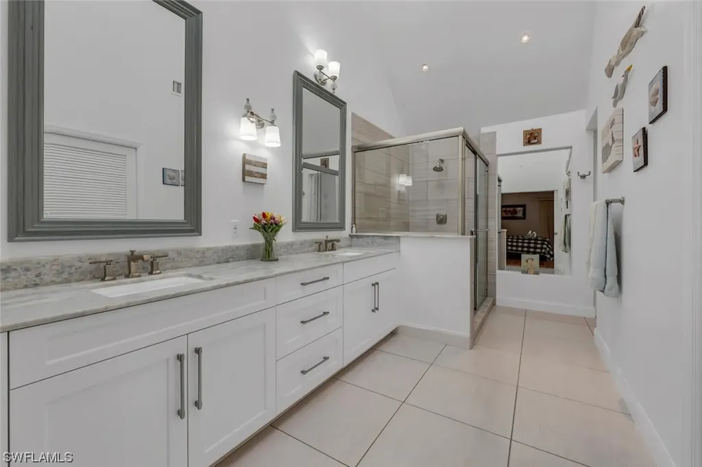 637 Bridgeway Lane Naples FL 34108