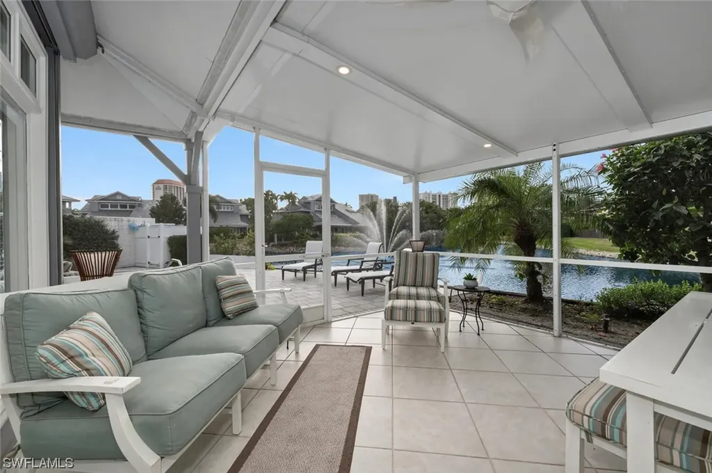 637 Bridgeway Lane Naples FL 34108