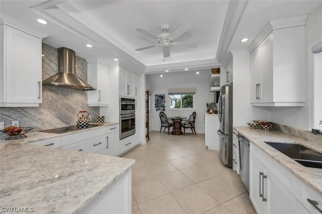 637 Bridgeway Lane Naples FL 34108