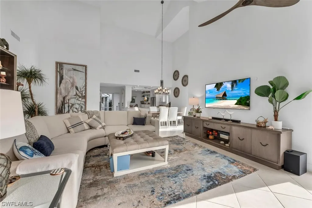 637 Bridgeway Lane Naples FL 34108