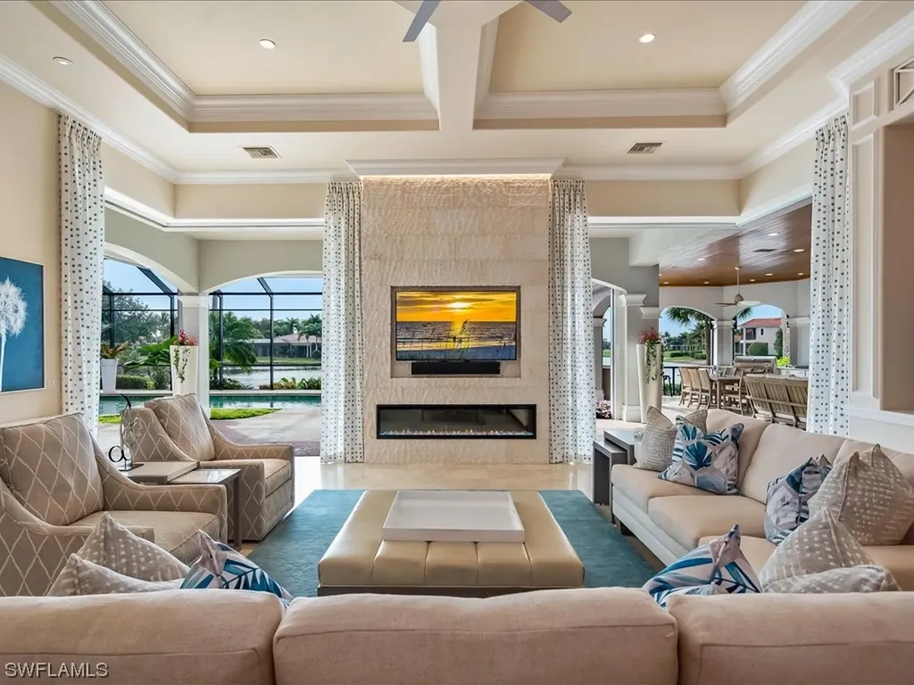 1622 Chinaberry Way Naples FL 34105