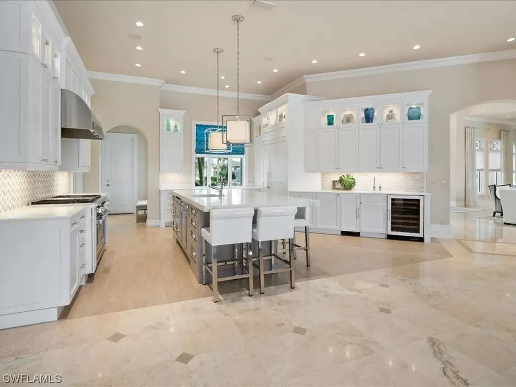 1622 Chinaberry Way Naples FL 34105