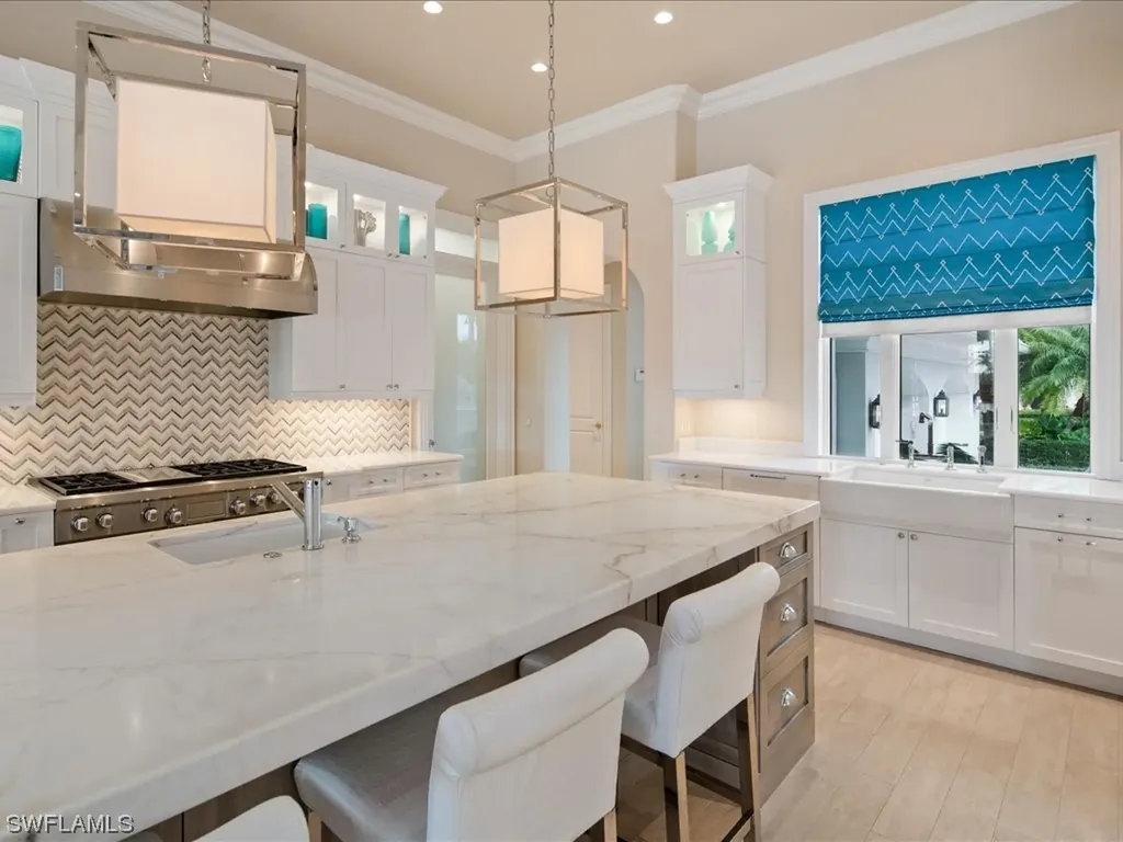 1622 Chinaberry Way Naples FL 34105
