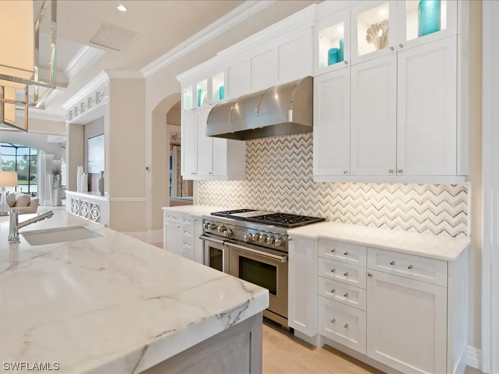 1622 Chinaberry Way Naples FL 34105