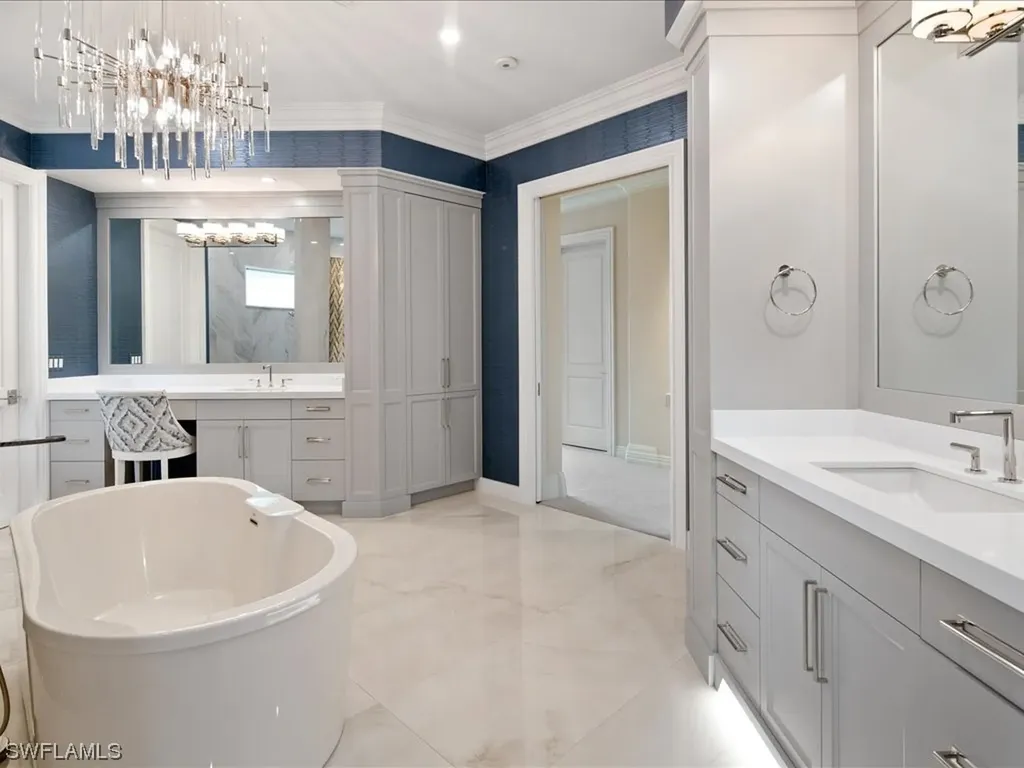 1622 Chinaberry Way Naples FL 34105