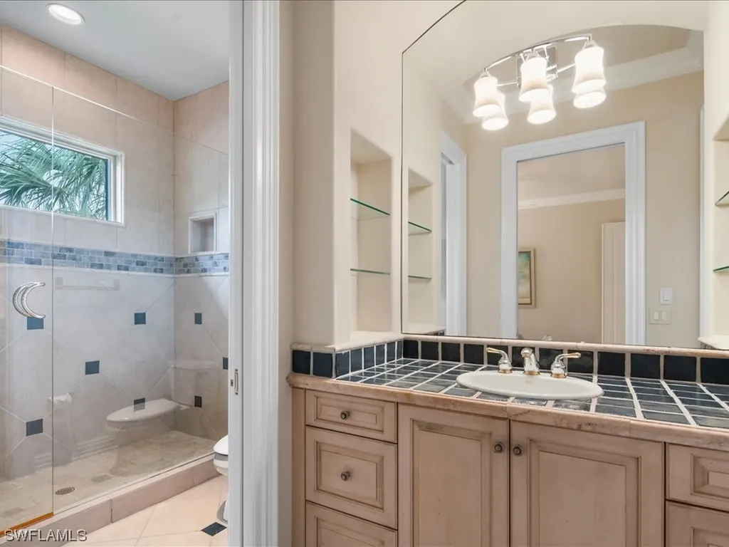 1622 Chinaberry Way Naples FL 34105
