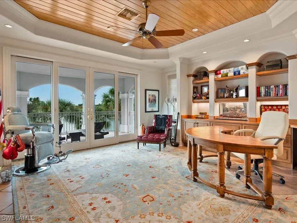1622 Chinaberry Way Naples FL 34105