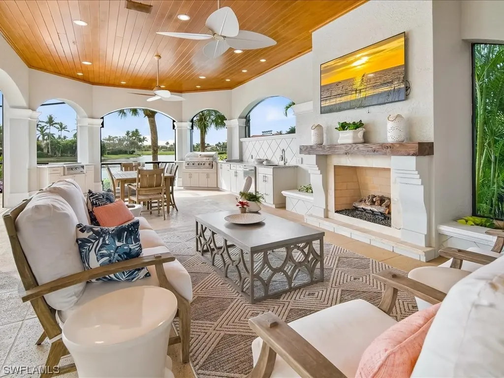 1622 Chinaberry Way Naples FL 34105