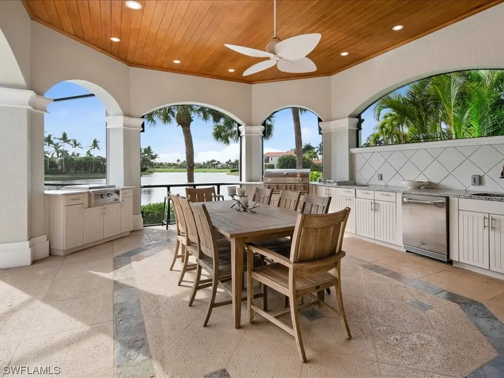 1622 Chinaberry Way Naples FL 34105