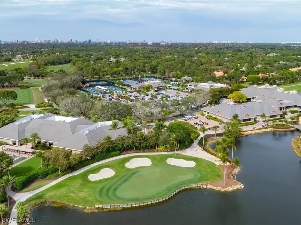 1622 Chinaberry Way Naples FL 34105