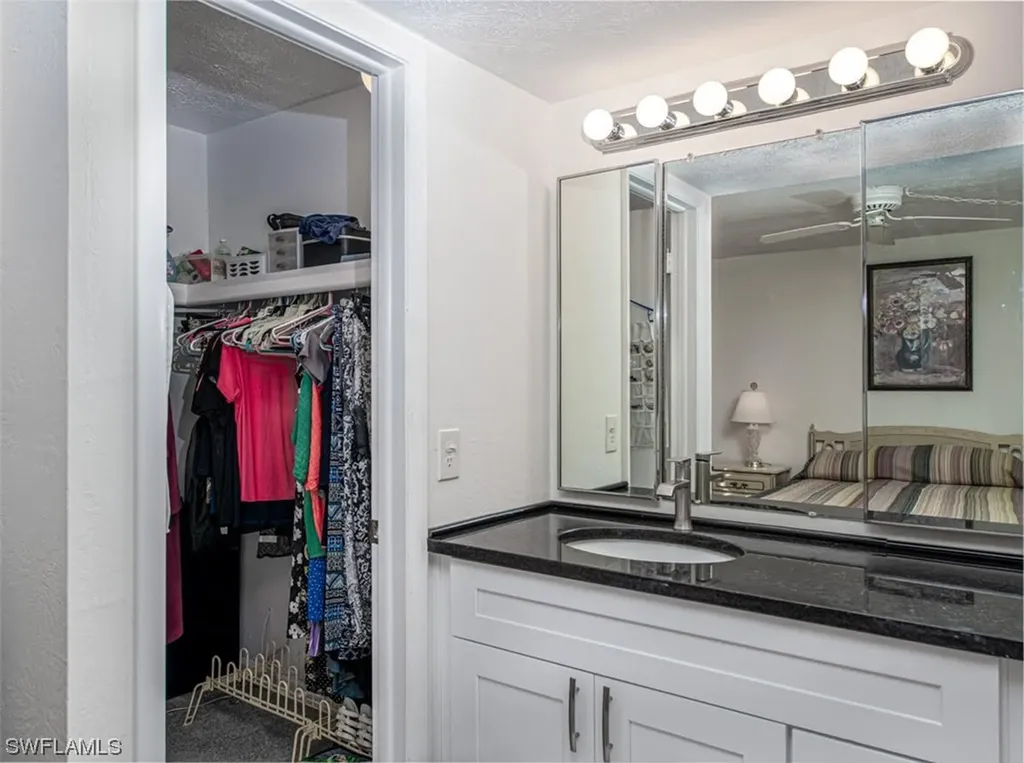 834 SE 46th Street Cape Coral FL 33904