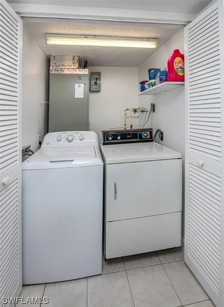 834 SE 46th Street Cape Coral FL 33904