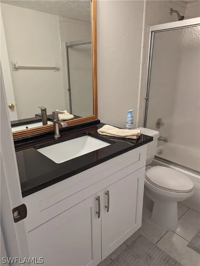 834 SE 46th Street Cape Coral FL 33904