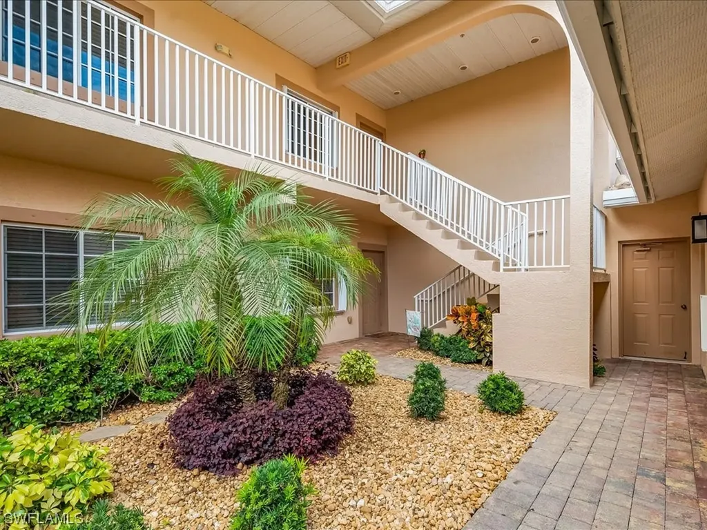 9113 Michael Circle Naples FL 34113