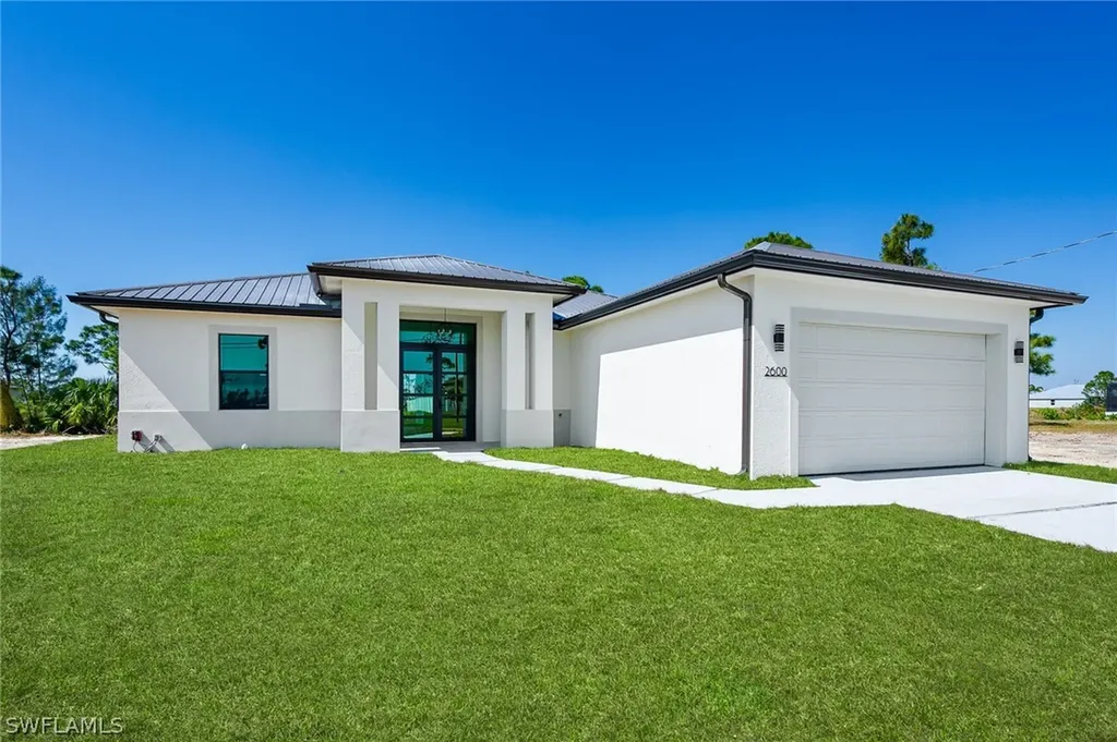 3402 E 22nd Street Alva FL 33920
