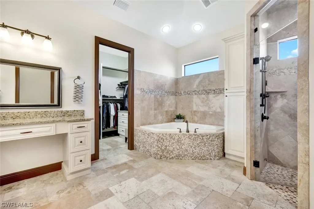 5601 Harbour Circle Cape Coral FL 33914