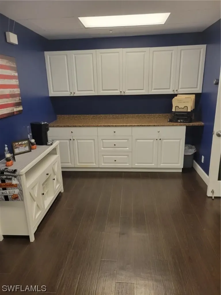 4627 Arnold Avenue Naples FL 34104