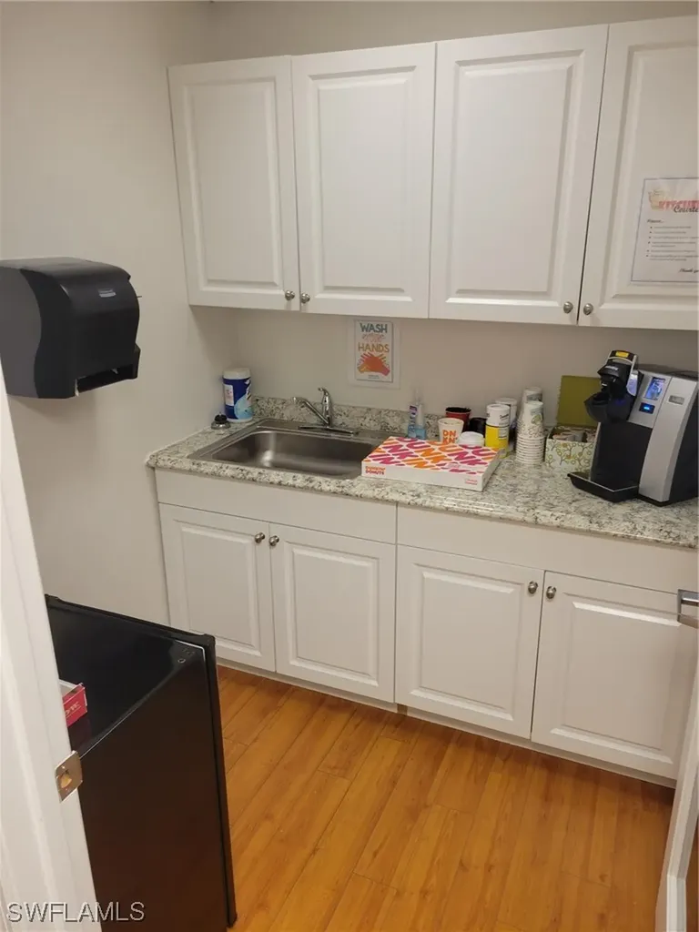 4627 Arnold Avenue Naples FL 34104