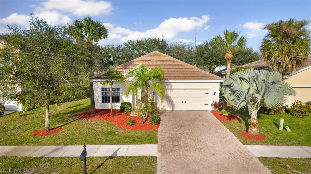 2877 Inlet Cove Lane W Naples FL 34120