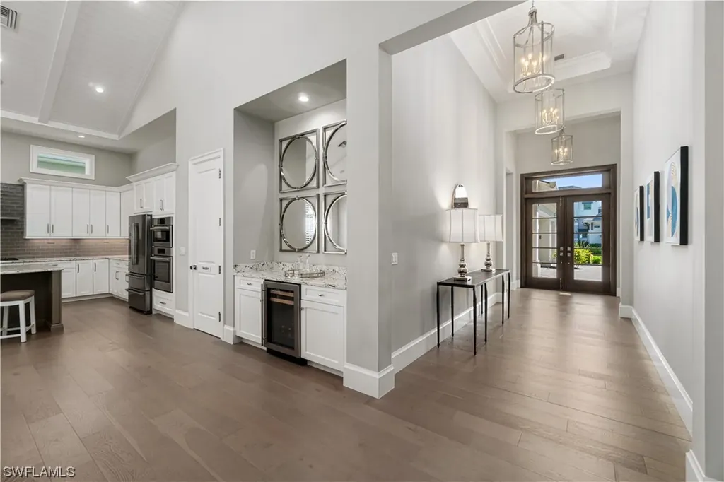 6823 Mangrove Avenue Naples FL 34109