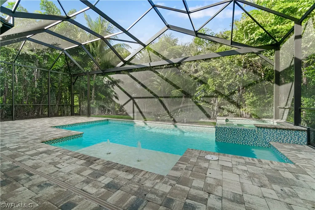 6823 Mangrove Avenue Naples FL 34109