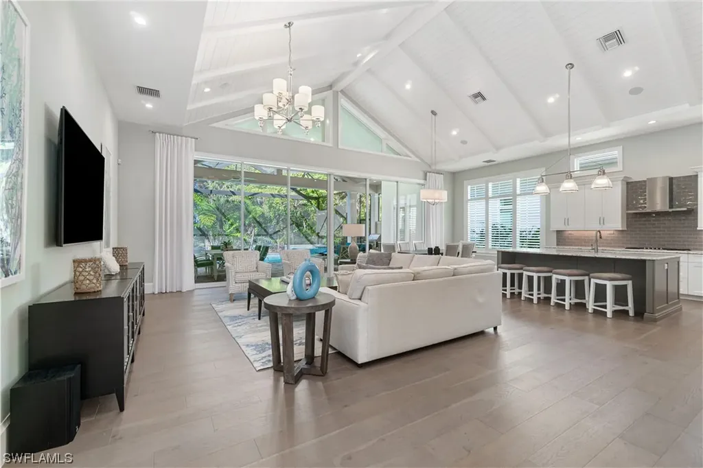 6823 Mangrove Avenue Naples FL 34109