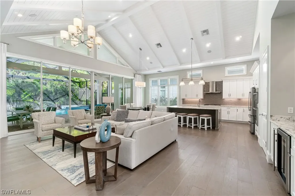 6823 Mangrove Avenue Naples FL 34109