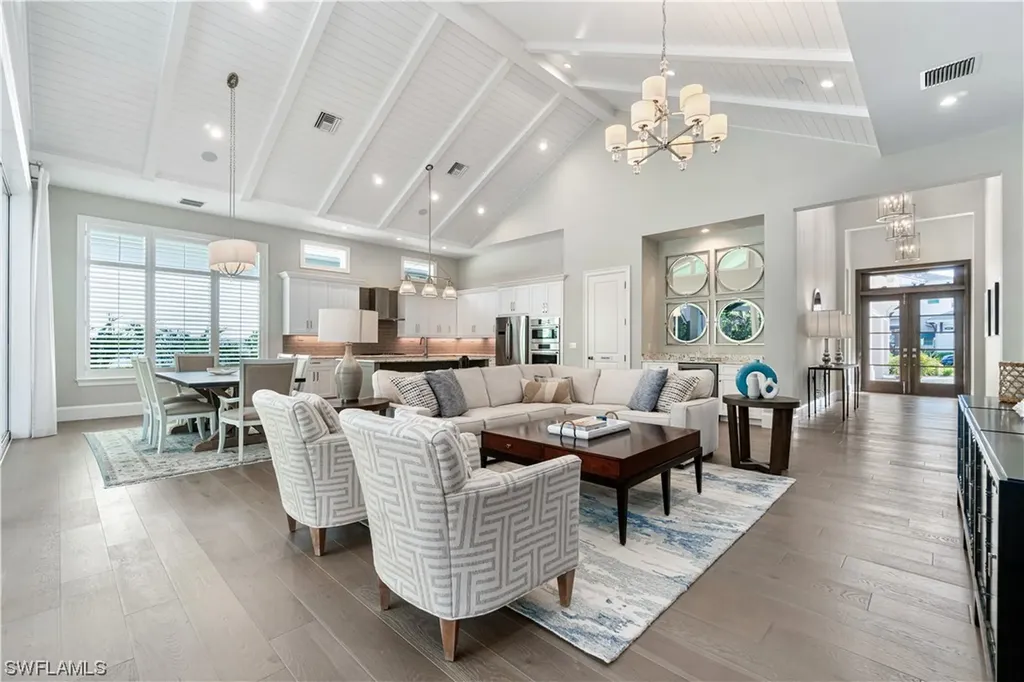 6823 Mangrove Avenue Naples FL 34109