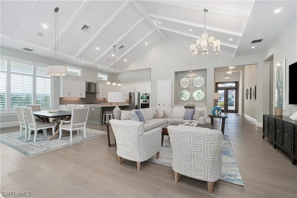 6823 Mangrove Avenue Naples FL 34109