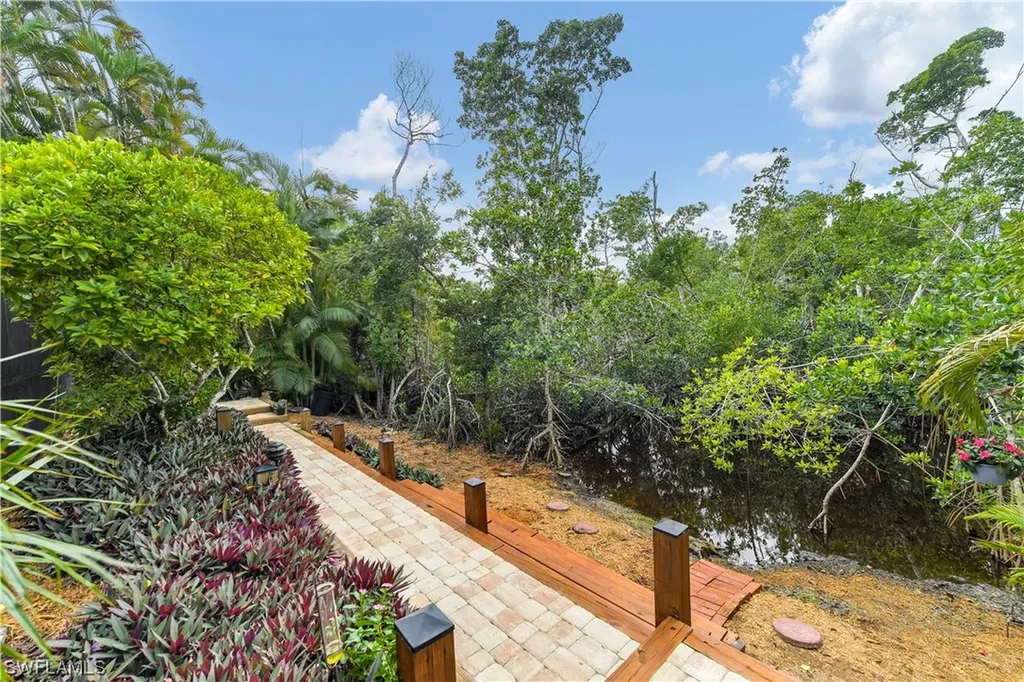 6949 Julie Ann Court Fort Myers FL 33919