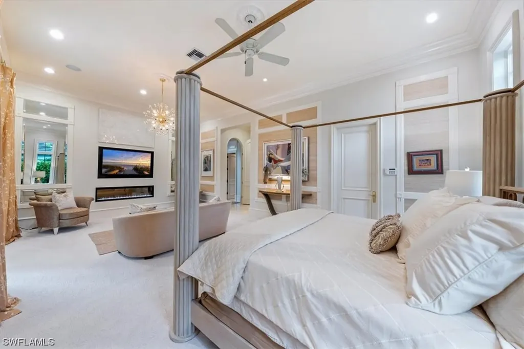 6547 Highcroft Drive Naples FL 34119