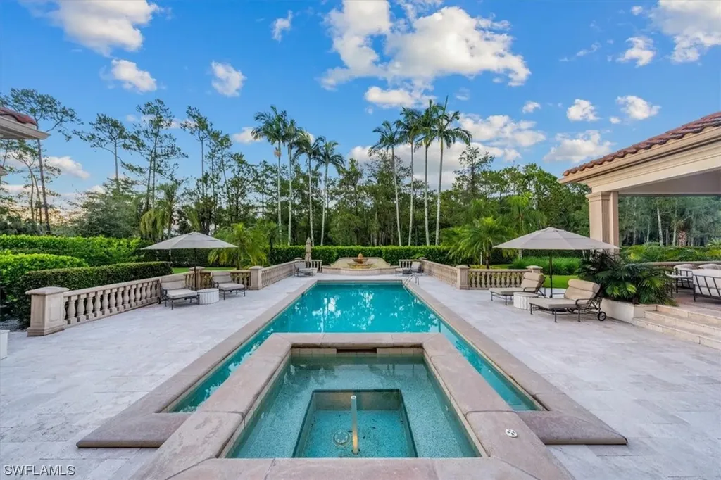 6547 Highcroft Drive Naples FL 34119