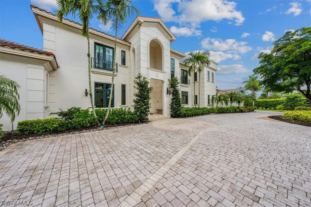 6547 Highcroft Drive Naples FL 34119