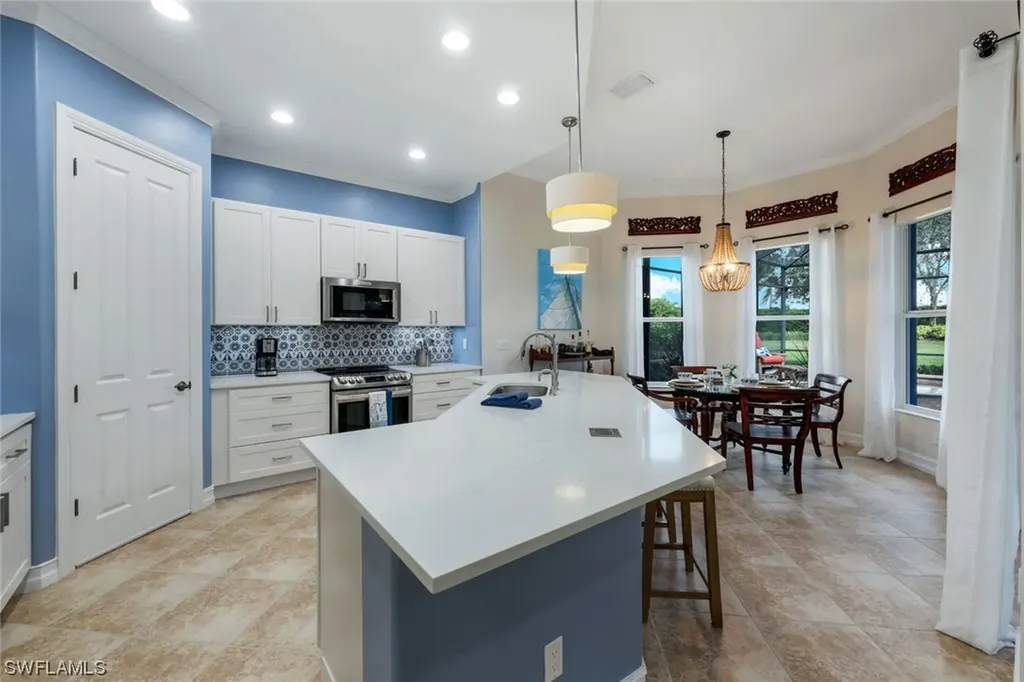 7688 Cottesmore Drive Naples FL 34113