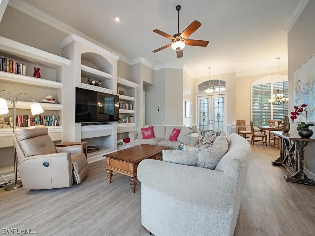 8490 Gleneagle Way Naples FL 34120