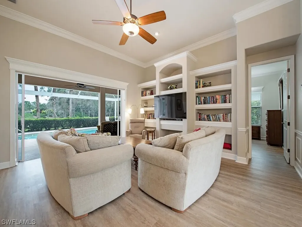 8490 Gleneagle Way Naples FL 34120