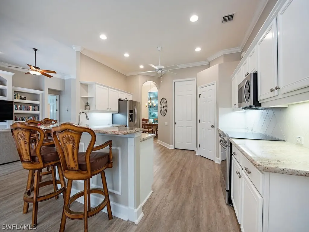 8490 Gleneagle Way Naples FL 34120