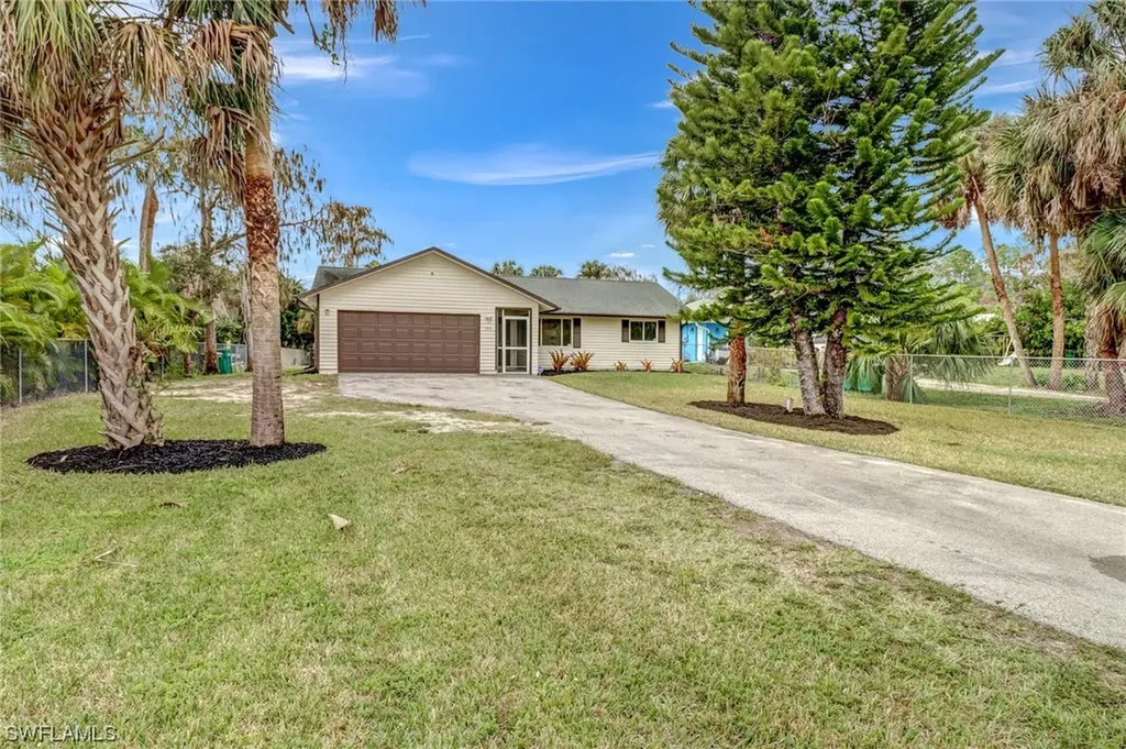 1031 19th Street SW Naples FL 34117