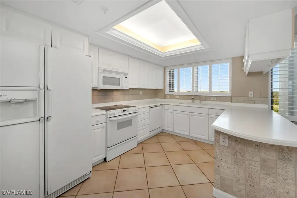 6849 Grenadier Boulevard Naples FL 34108