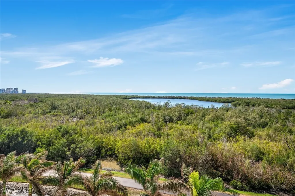 6849 Grenadier Boulevard Naples FL 34108