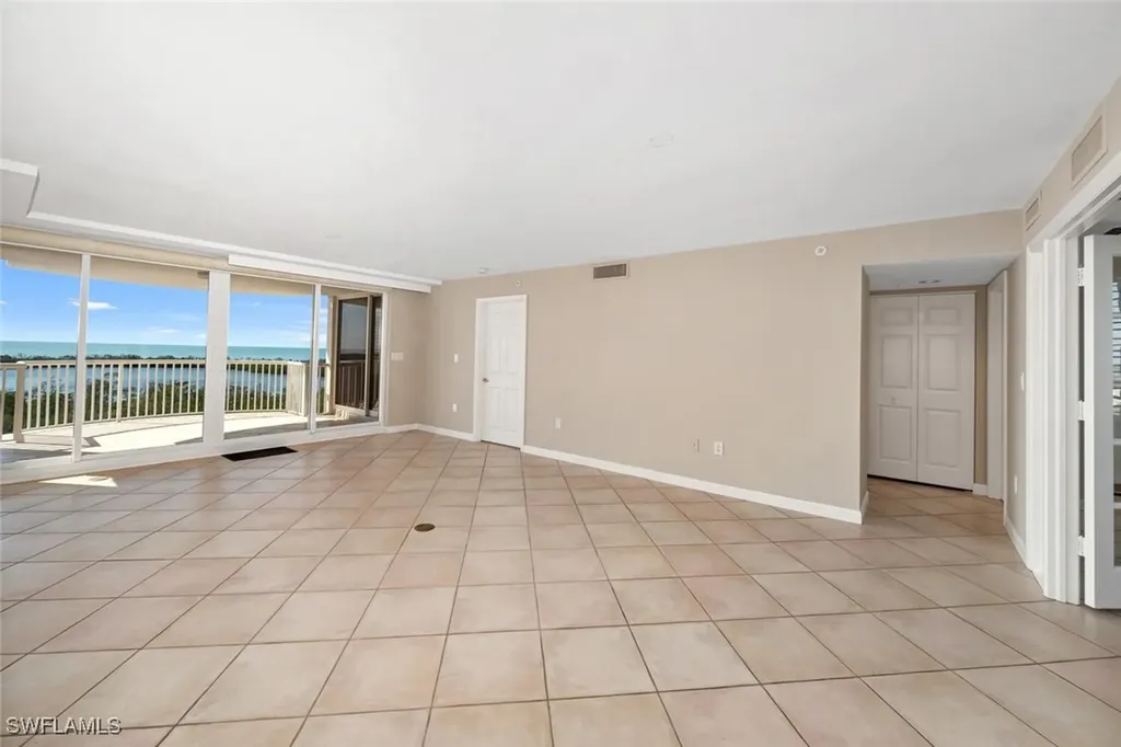 6849 Grenadier Boulevard Naples FL 34108