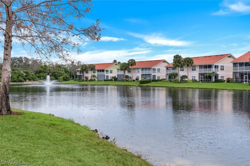 Naples FL, 5430 Worthington Lane, Unit 102