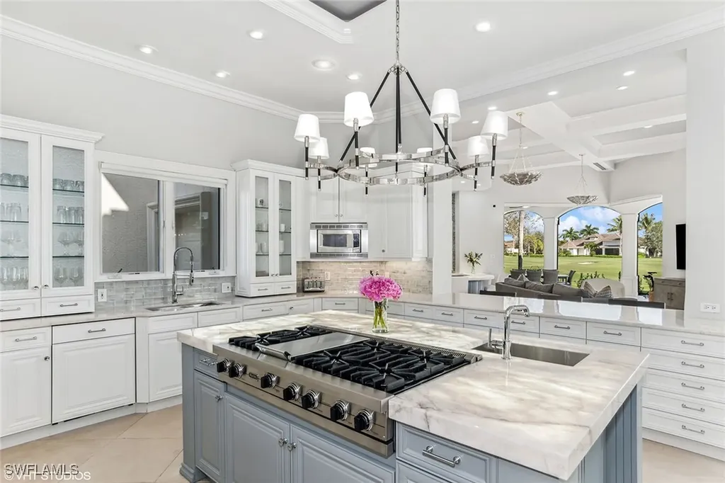 4436 Wayside Drive Naples FL 34119