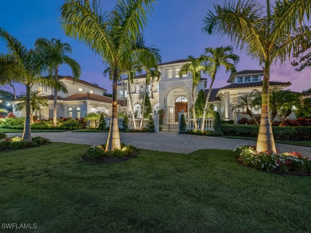 4436 Wayside Drive Naples FL 34119