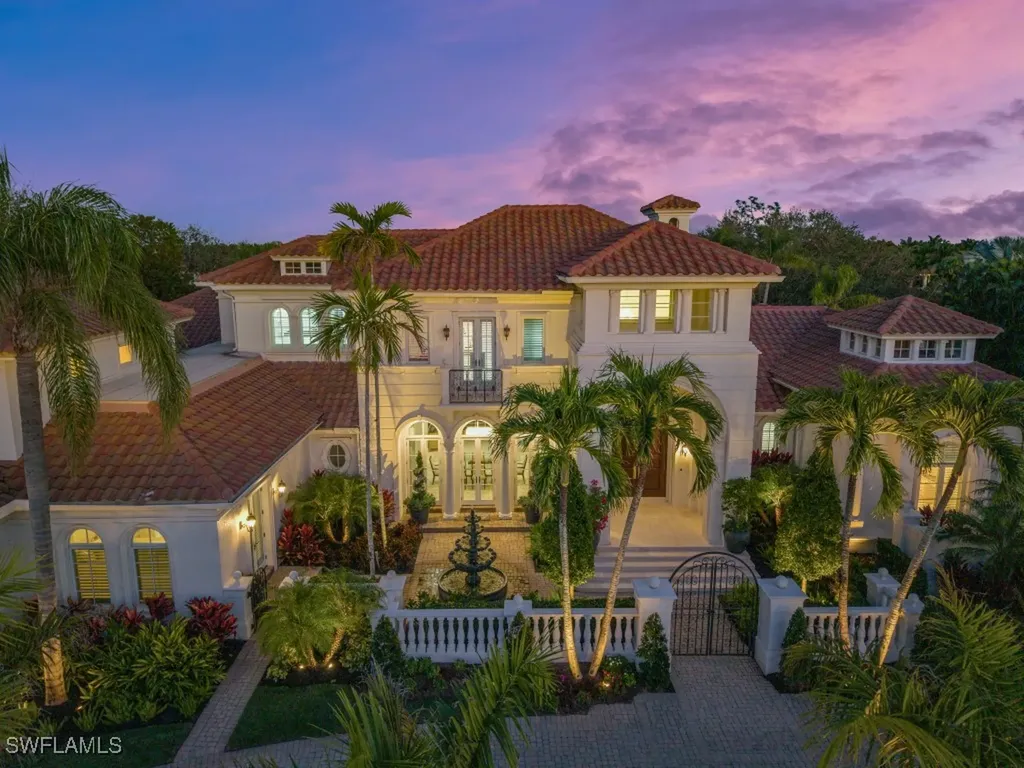 4436 Wayside Drive Naples FL 34119