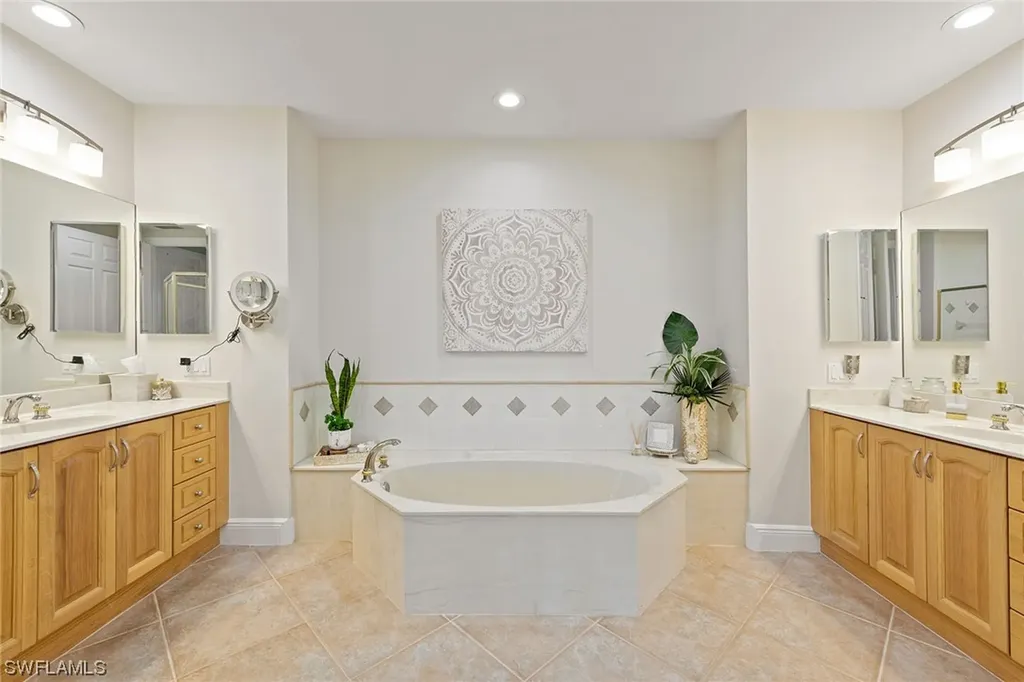3725 Montreux Lane Naples FL 34114