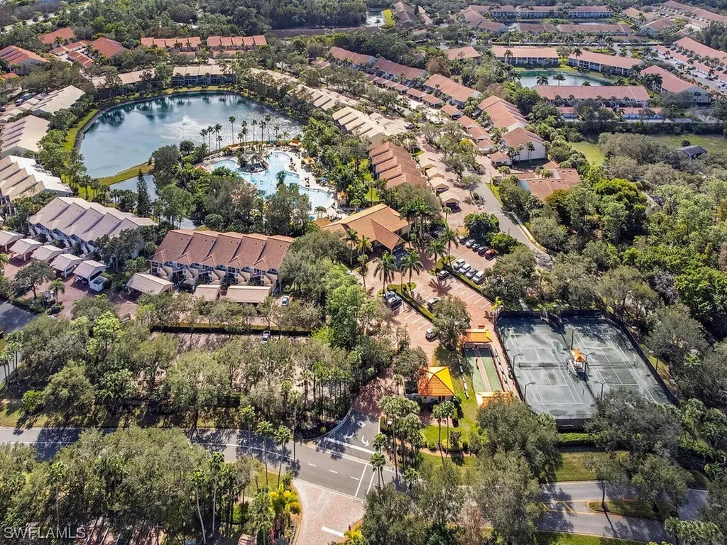 2370 Hidden Lake Court Naples FL 34112