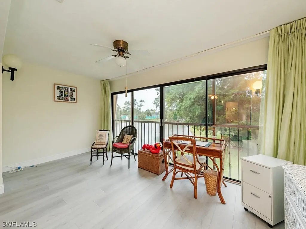 418 Meadowlark Lane Naples FL 34105